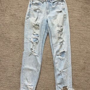 American Eagle Outfitters Light Blue Distressed Boyfriend Jeans